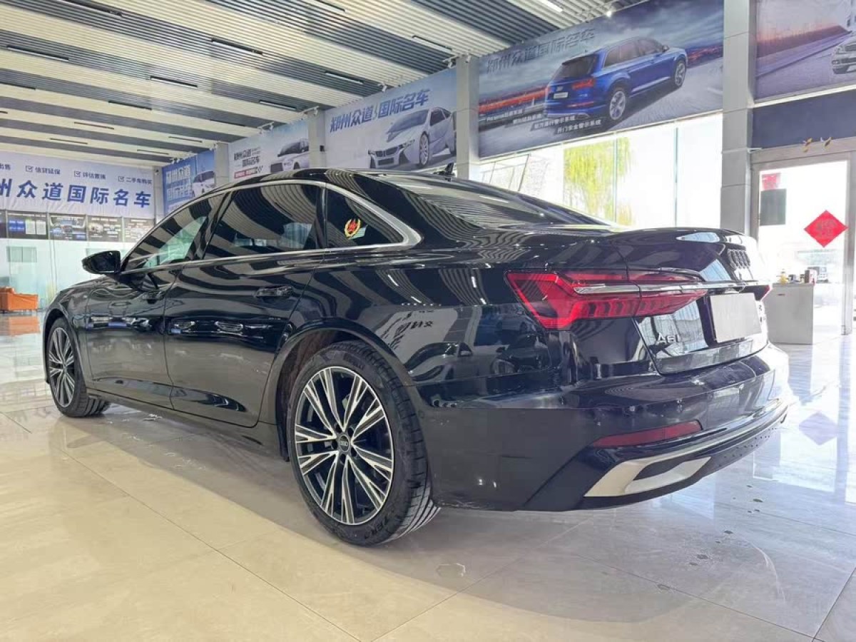 奧迪 奧迪A6L  2023款 改款 45 TFSI 臻選動(dòng)感型圖片