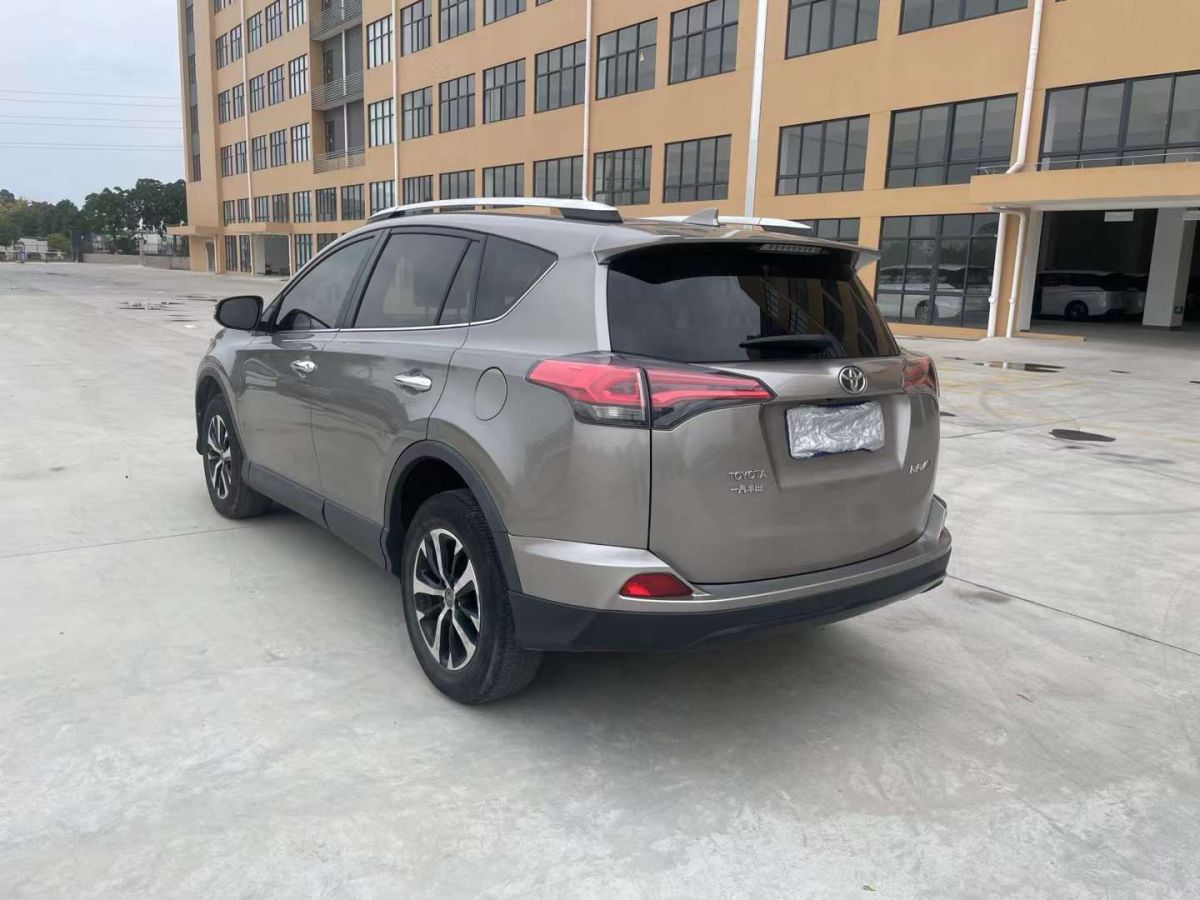 豐田 RAV4榮放 圖片