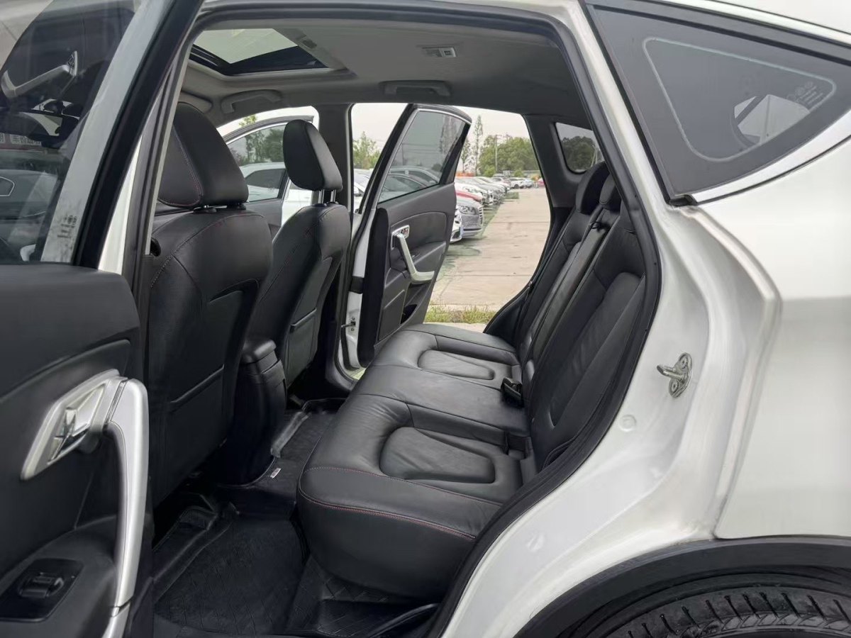 奔騰 X80  2013款 2.0L 手動豪華型圖片