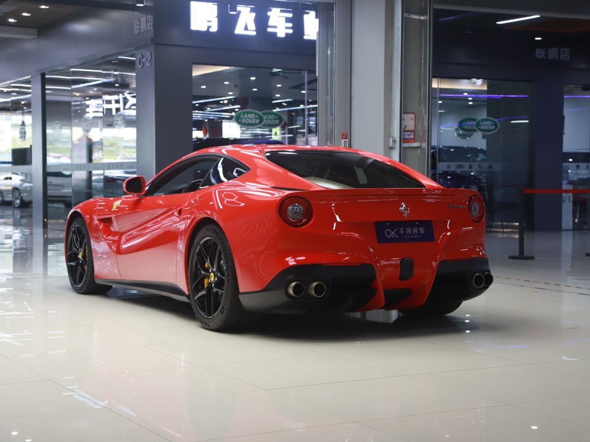 法拉利 F12berlinetta  2013款 6.3L 標準型圖片