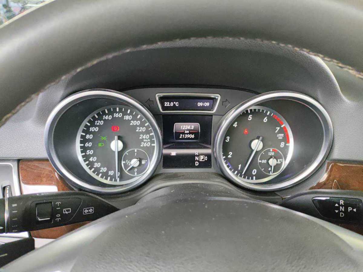 奔驰 奔驰M级  2012款 ML 350 豪华型图片