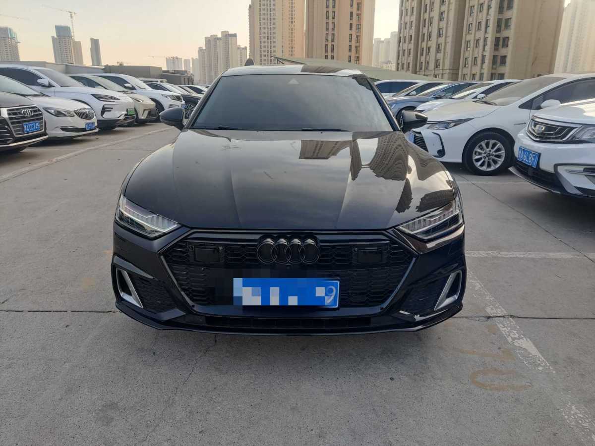 奧迪 奧迪A7L  2024款 45TFSI quattro S-line 見遠(yuǎn)型 流晶套裝圖片