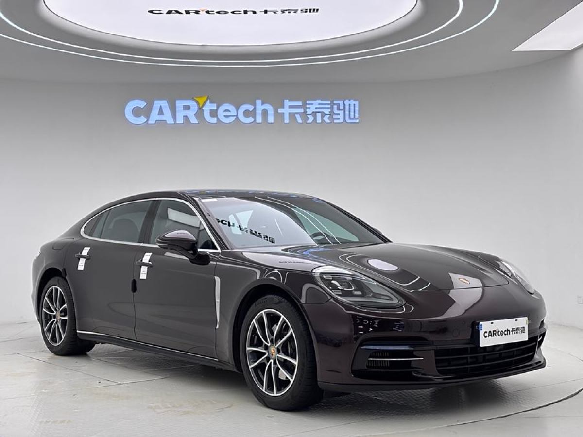 保時(shí)捷 Panamera  2019款 Panamera 4 行政加長(zhǎng)版 2.9T圖片