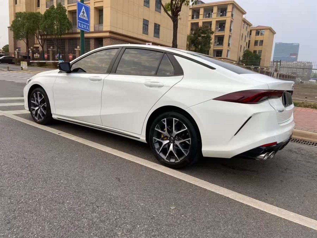 廣汽傳祺 影豹  2021款 270T 影豹J15版圖片