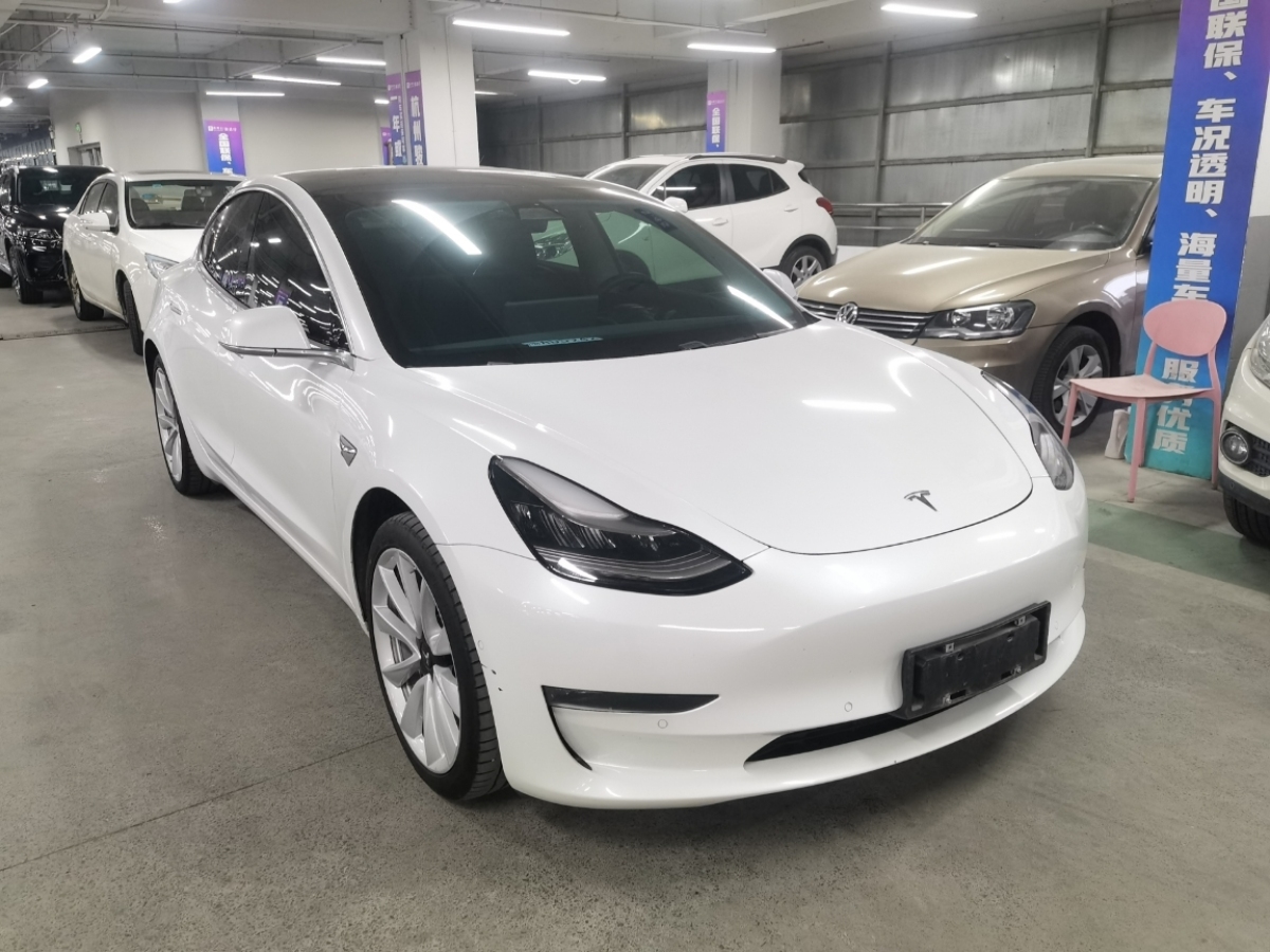 特斯拉 Model 3  2019款 長(zhǎng)續(xù)航全輪驅(qū)動(dòng)版圖片