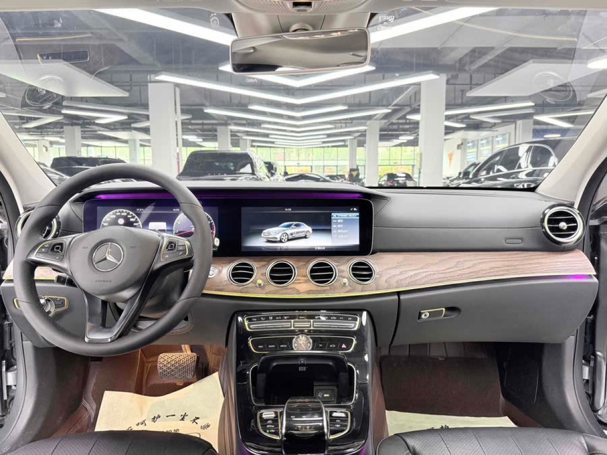 奔馳 奔馳E級(jí)  2019款 改款 E 300 L 豪華型圖片