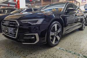 奥迪A6L 奥迪 改款 45 TFSI quattro 臻选动感型