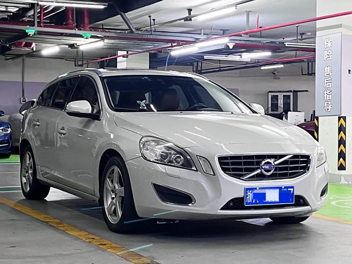 沃爾沃 V60  2013款 T5 智尚版圖片