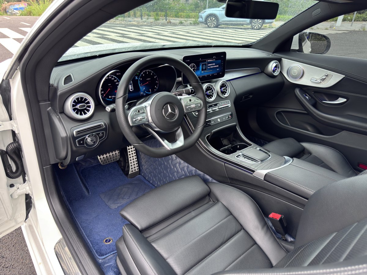 奔馳 奔馳C級(jí)  2021款 C 200 轎跑車圖片