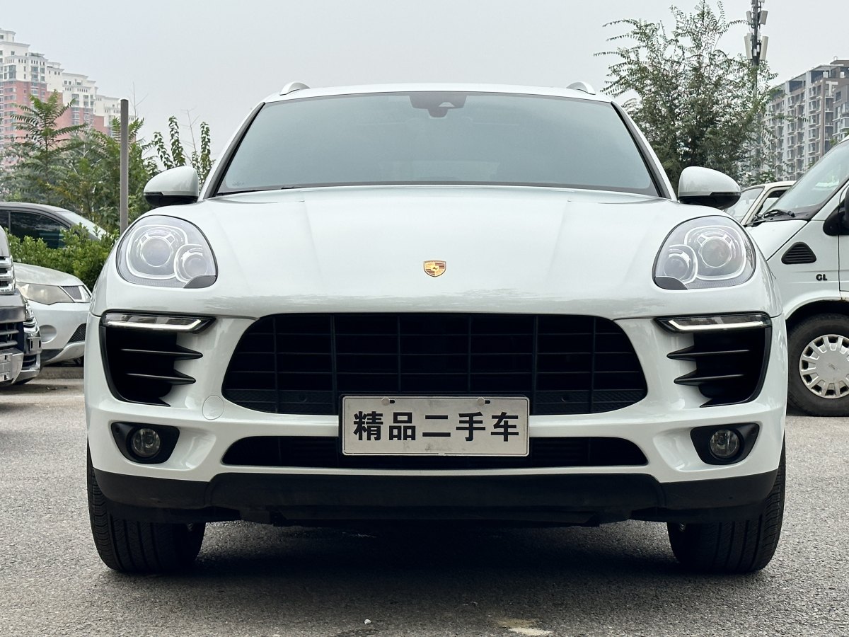 2018年2月保時(shí)捷 Macan  2017款 Macan 2.0T