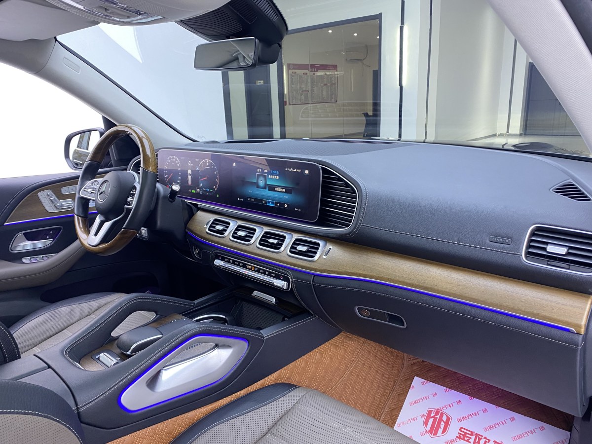 奔馳 奔馳GLS  2021款 改款 GLS 450 4MATIC 豪華型圖片