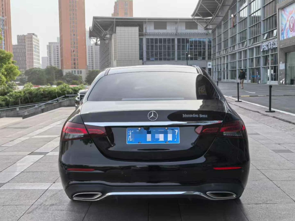 奔馳 奔馳E級(jí)  2021款 E 350 L 4MATIC圖片