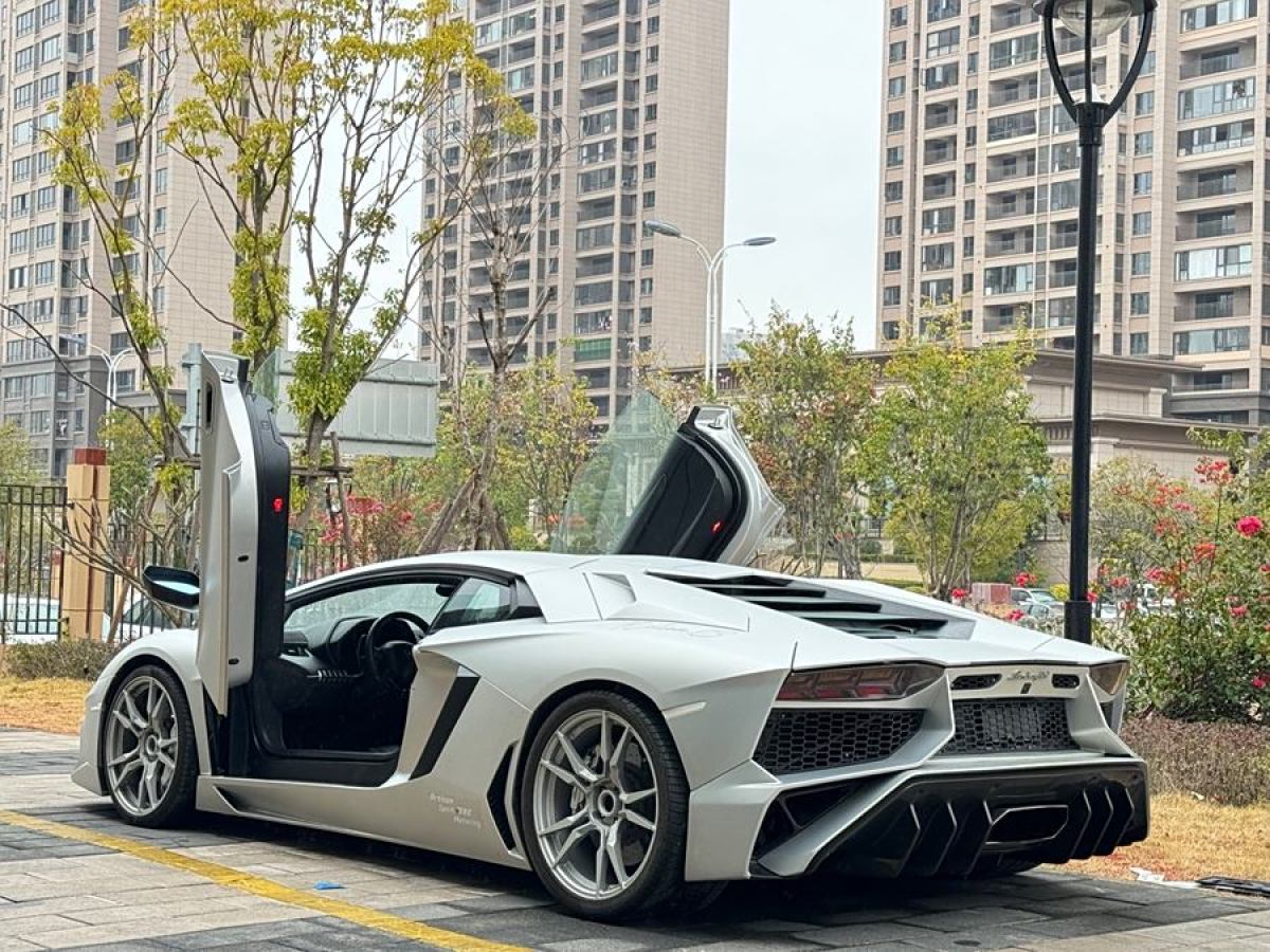 蘭博基尼 Aventador  2011款 LP 700-4圖片