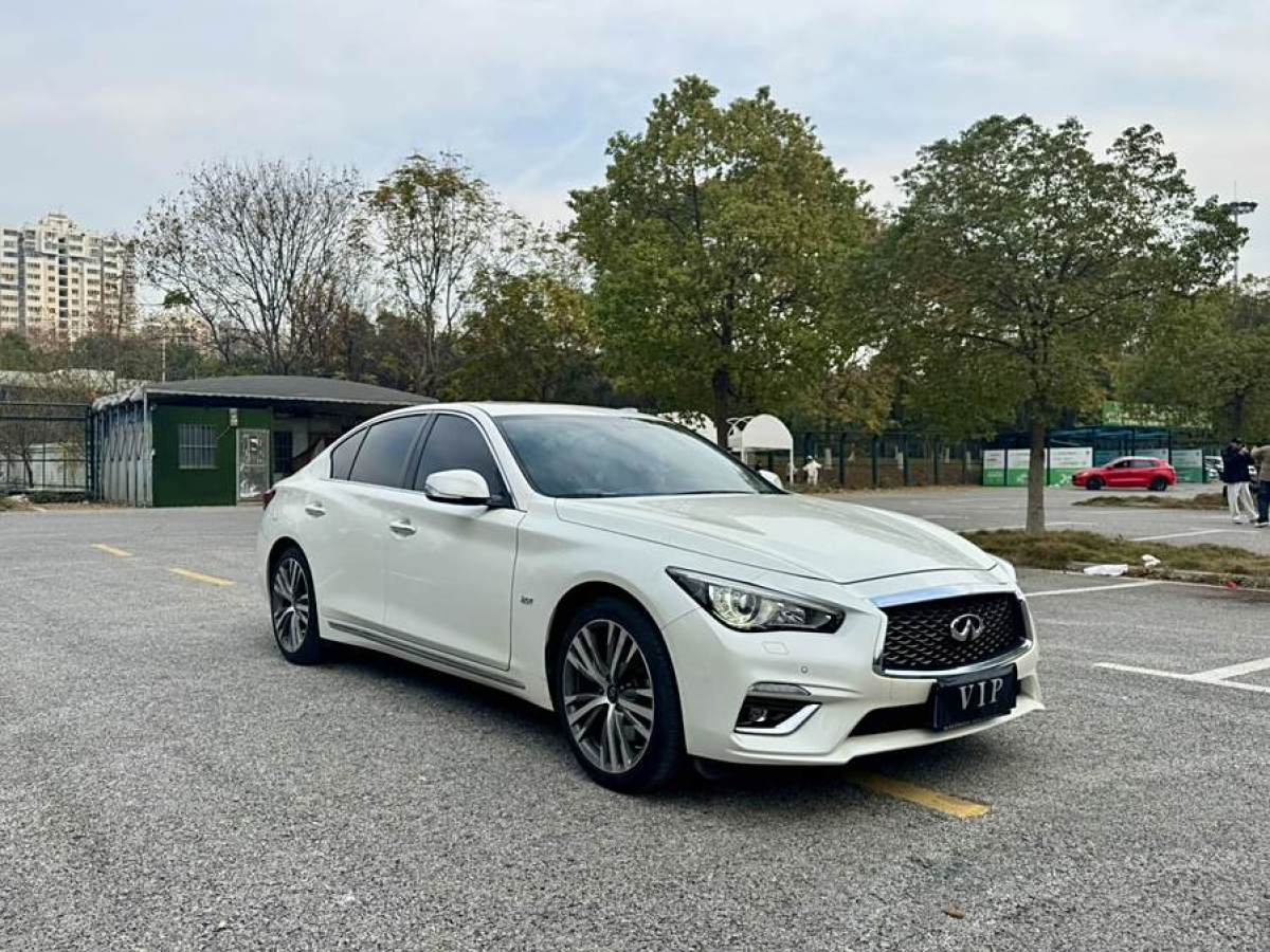 英菲尼迪 Q50L  2022款 2.0T 逸享版圖片