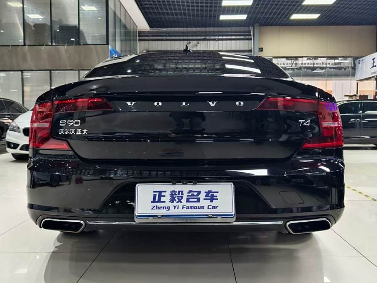 沃爾沃 S90  2018款 T4 智遠(yuǎn)版圖片