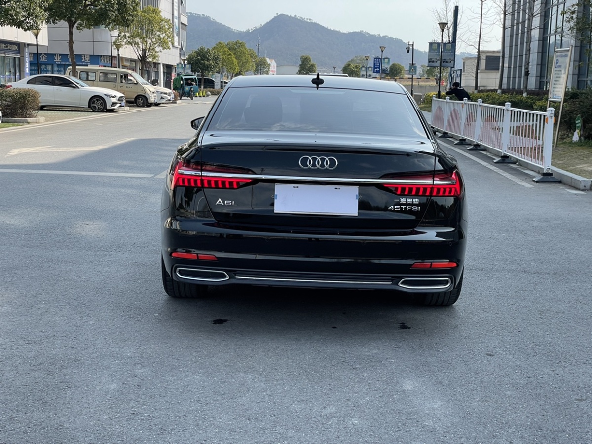 奧迪 奧迪A6L  2021款 45 TFSI 臻選致雅型圖片