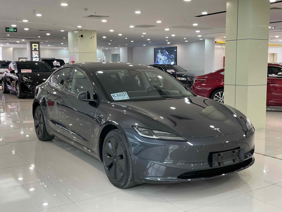 特斯拉 Model 3  2023款 長(zhǎng)續(xù)航煥新版 雙電機(jī)全輪驅(qū)動(dòng)圖片