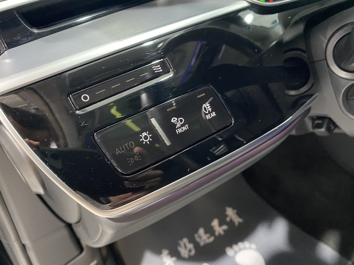 奧迪 奧迪A8  2019款 改款 Plus A8L 55 TFSI quattro 尊貴型圖片