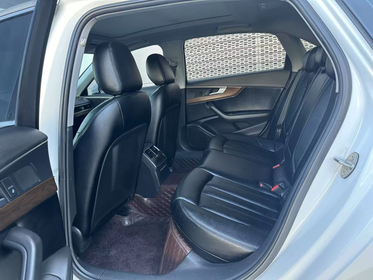 奧迪 奧迪A4L  2019款 40 TFSI 進(jìn)取型 國V圖片