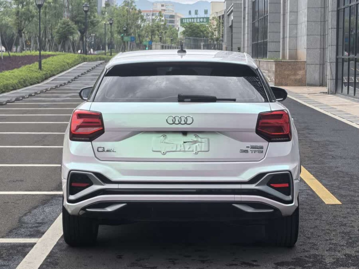 奧迪 奧迪Q2L  2024款 改款 35TFSI 時(shí)尚動(dòng)感型圖片