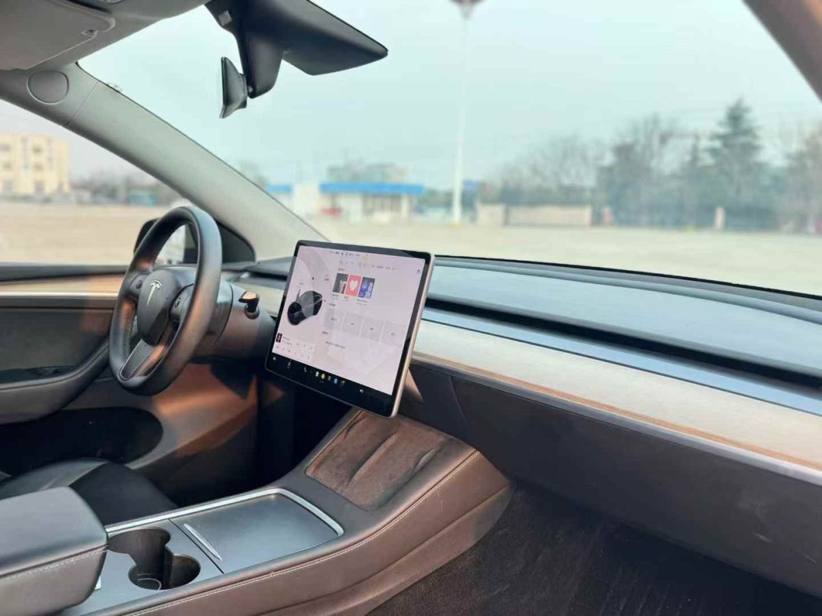 特斯拉 Model S  2021款 Plaid Plus 版圖片