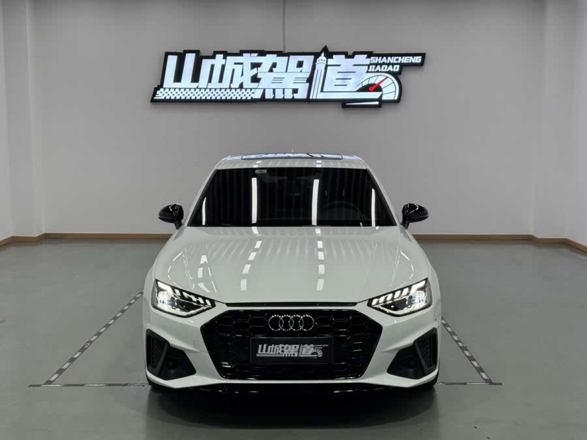奧迪 奧迪A4L  2023款 40 TFSI 豪華動感型圖片