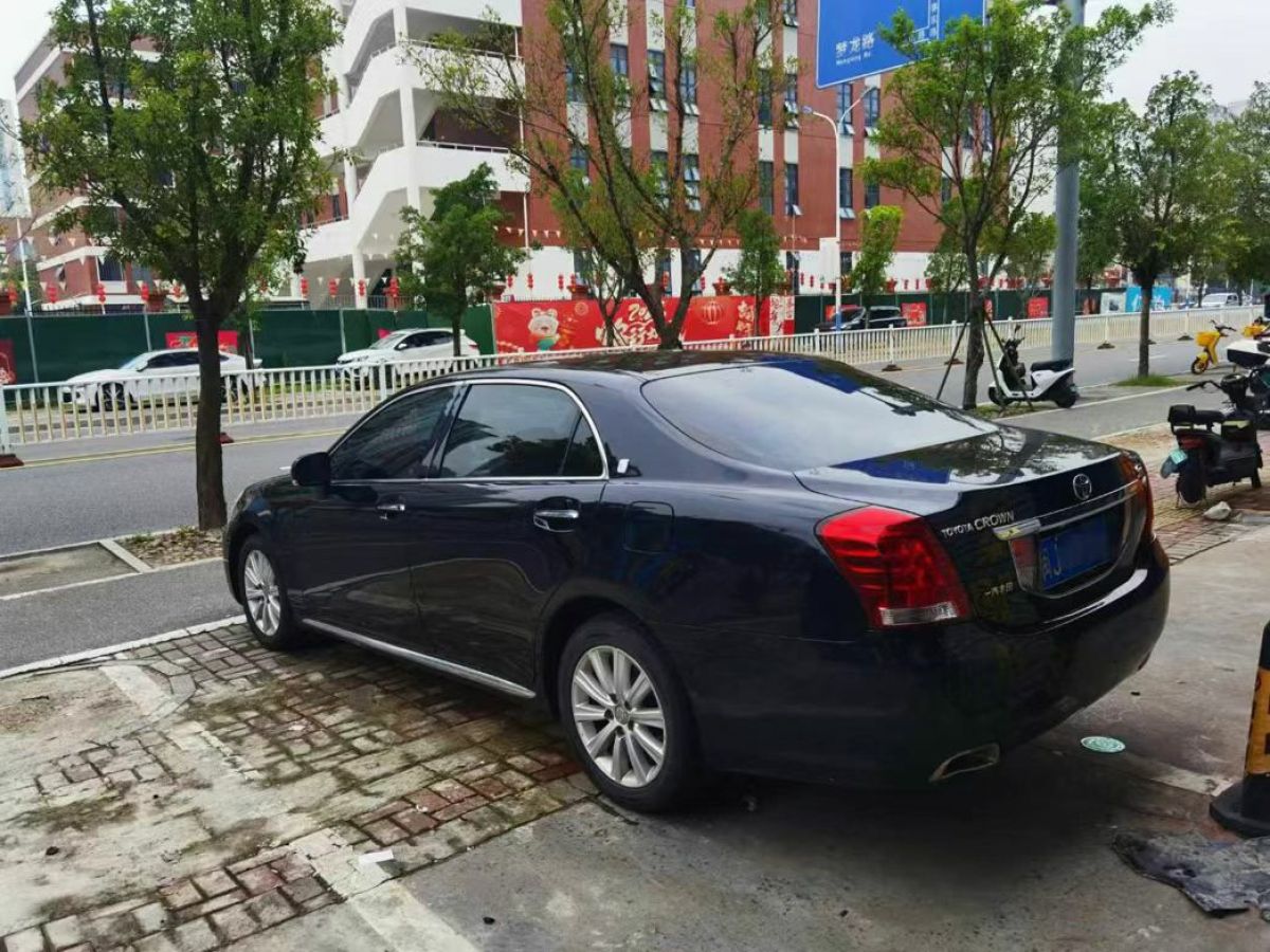 豐田 皇冠  2010款 2.5L Royal 真皮天窗導航版圖片