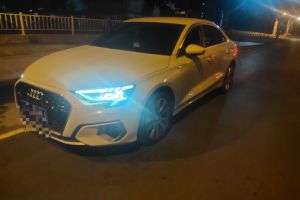 奧迪A3 奧迪 A3L Limousine 35 TFSI 時(shí)尚致雅型
