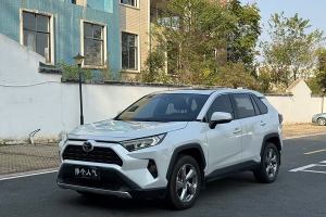 RAV4榮放 豐田 2.0L CVT兩驅(qū)風(fēng)尚版