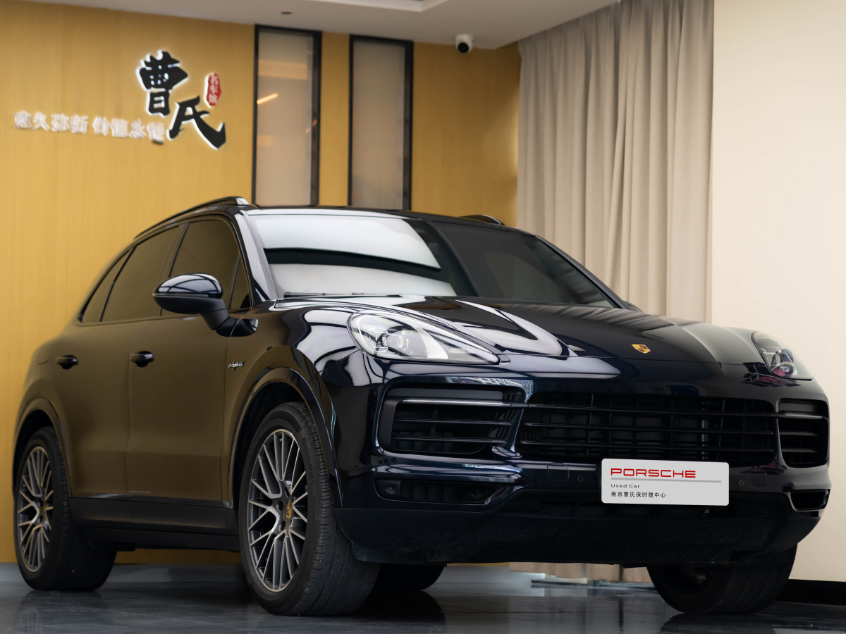 2023年2月保時(shí)捷 Cayenne新能源  2023款 Cayenne E-Hybrid 2.0T