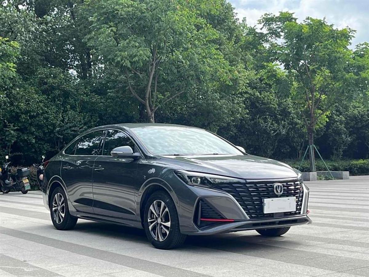 長(zhǎng)安 逸動(dòng)  2021款 PLUS 藍(lán)鯨NE 1.4T GDI DCT尊貴型圖片