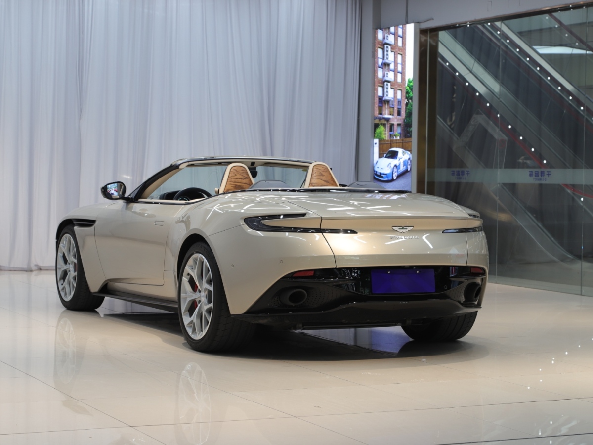 阿斯頓·馬丁 阿斯頓?馬丁DB11  2019款 4.0T V8 Volante圖片
