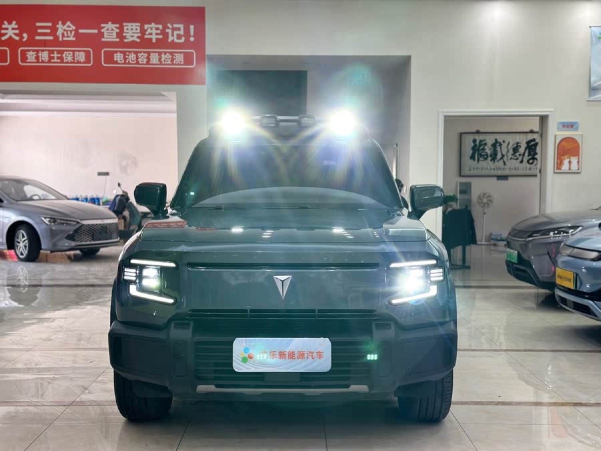 深藍(lán) 深藍(lán)G318  2024款 四驅(qū)空懸版圖片