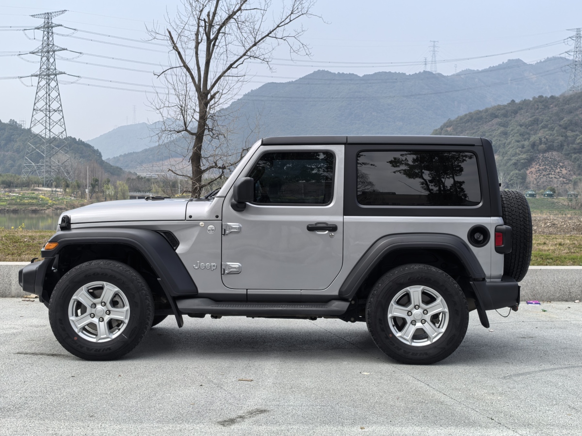 Jeep 牧馬人  2019款  2.0T Sahara 四門版圖片