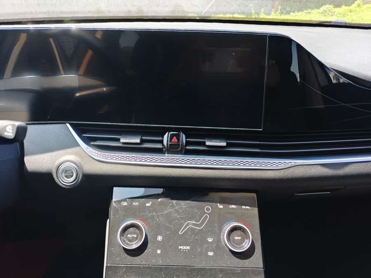 奔騰 B70  2023款 1.5T 自動(dòng)暢享型圖片