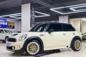 CLUBMAN MINI 1.6T COOPER S Fun