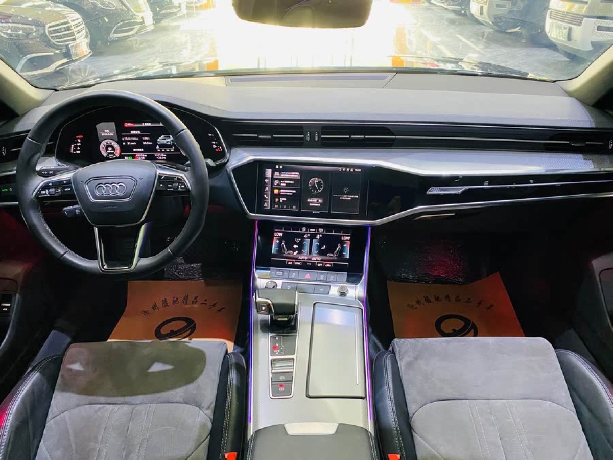 奧迪 奧迪A6L  2021款 45 TFSI 臻選動感型圖片