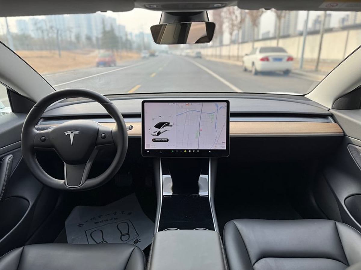 特斯拉 Model 3  2020款 改款 標準續(xù)航后驅升級版圖片