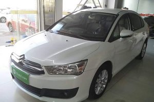 世嘉 雪鐵龍 三廂 1.6L 自動品尚型