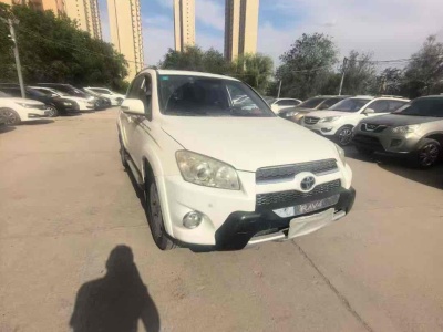 2012年8月 豐田 RAV4 榮放 2.0L CVT兩驅(qū)先鋒版圖片