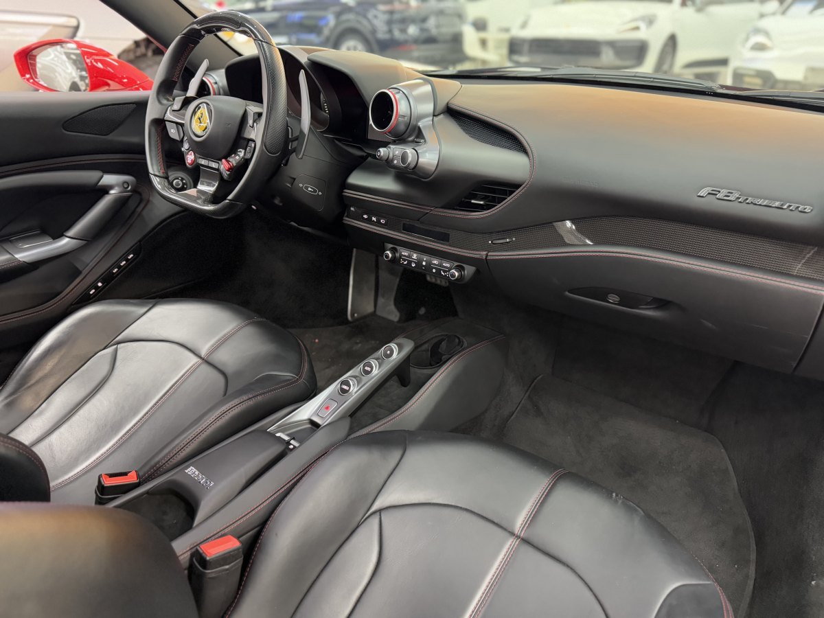 法拉利 F8 Tributo  2019款  3.9T V8圖片