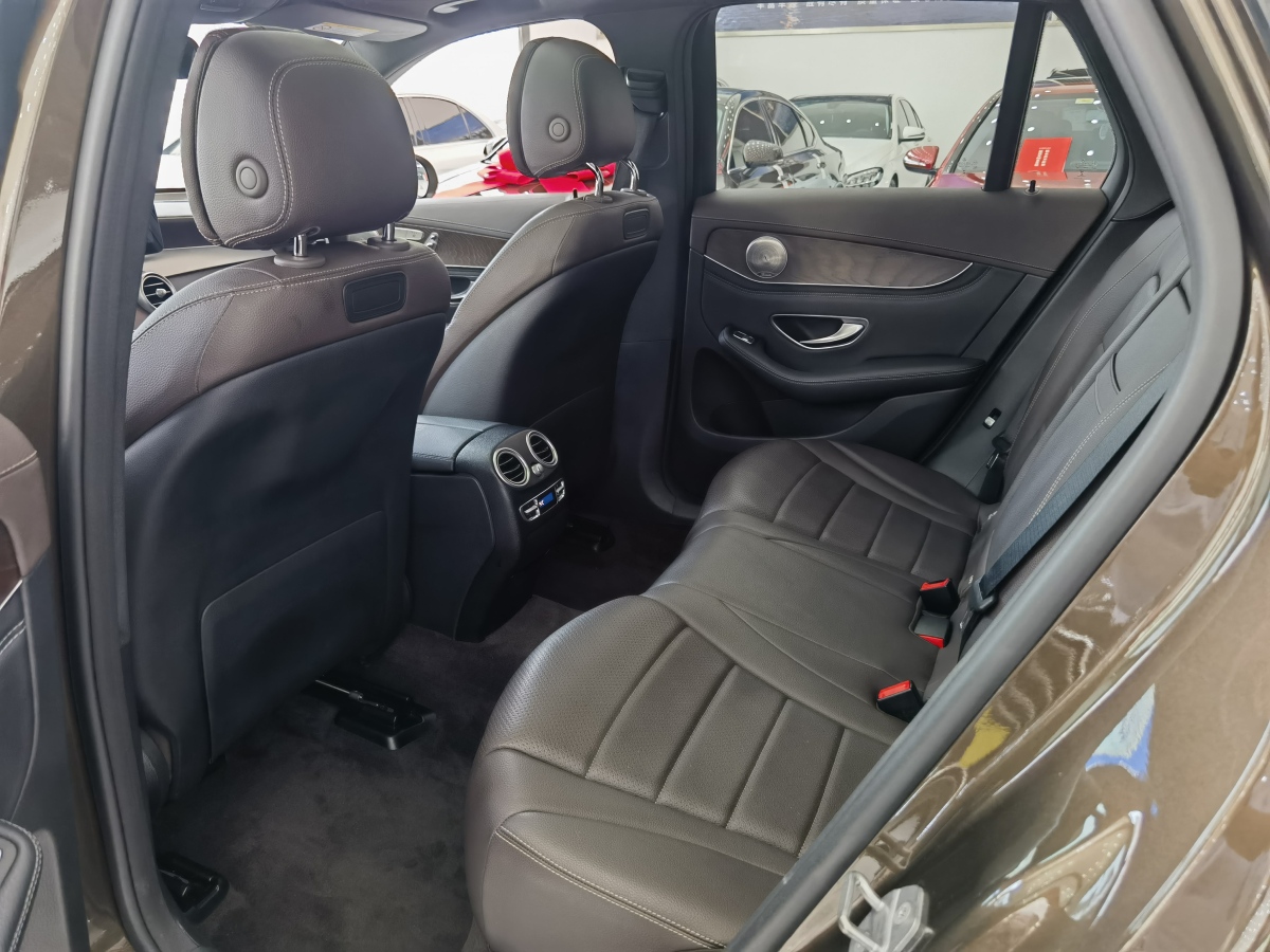 奔驰 奔驰GLC  2018款 改款 GLC 300 4MATIC 动感型图片