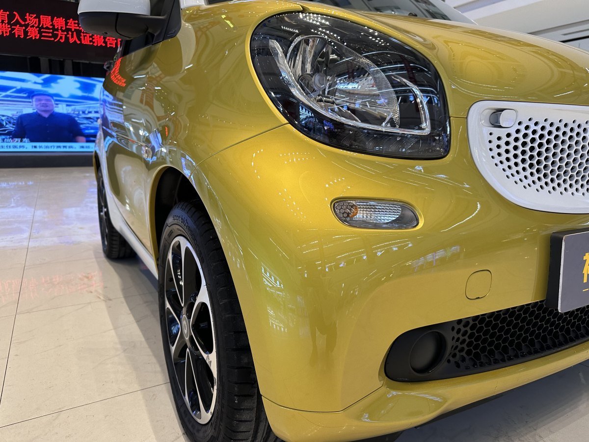 smart fortwo  2015款 1.0L 52千瓦硬頂激情版圖片