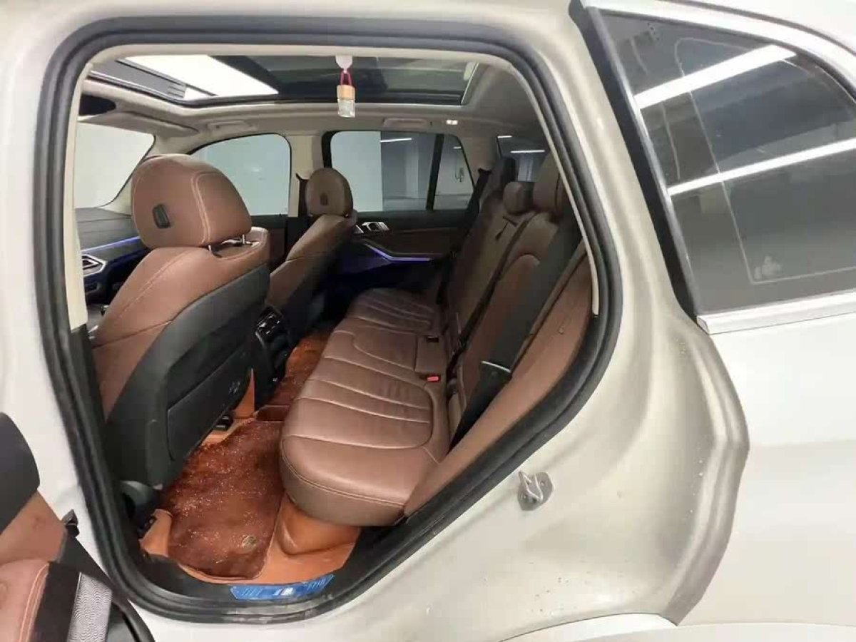 寶馬 寶馬X5  2020款 xDrive40i M運(yùn)動(dòng)套裝圖片
