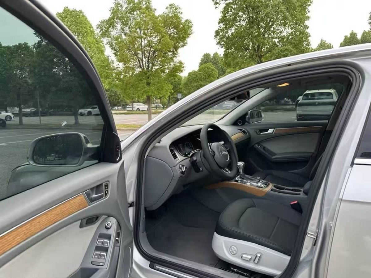 奧迪 奧迪A4L  2015款 35 TFSI 自動豪華型圖片