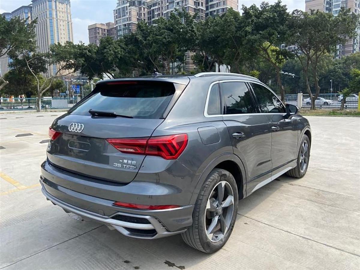 奧迪 奧迪Q3  2021款 35 TFSI 時(shí)尚動(dòng)感型圖片