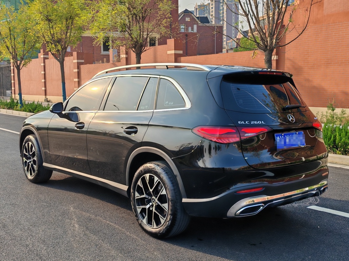 奔馳 奔馳GLC  2023款 改款 GLC 260 L 4MATIC 動感型 5座圖片