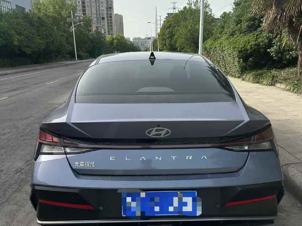 現(xiàn)代 伊蘭特 圖片