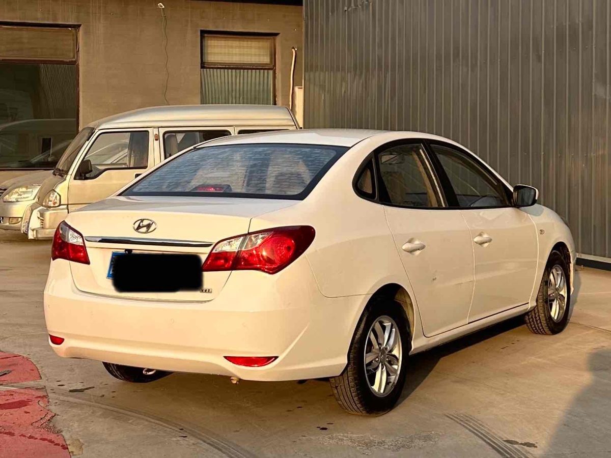 現(xiàn)代 悅動(dòng)  2011款 1.6L 自動(dòng)舒適型圖片