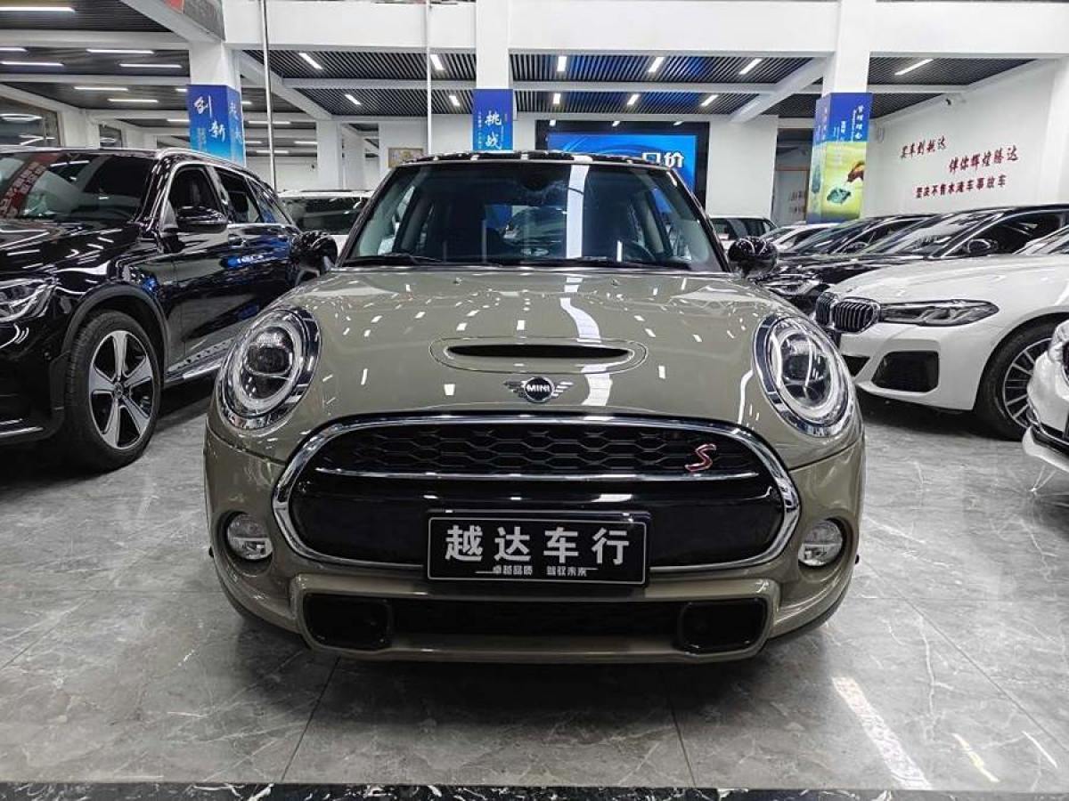 MINI MINI  2018款 2.0T COOPER S 經(jīng)典派 五門版圖片